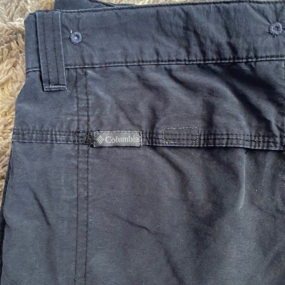 Columbia black tie waist shorts size M good condition light wear